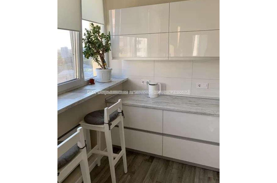 Продам квартиру, Георгия Тарасенко ул. , 3 кім., 96 м², евроремонт 