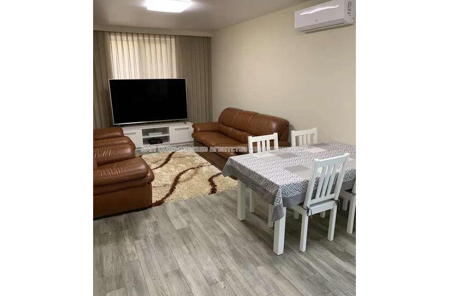 Продам квартиру, Георгия Тарасенко ул. , 3 кім., 96 м², евроремонт 