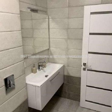 Продам квартиру, Георгия Тарасенко ул. , 3 кім., 96 м², евроремонт 