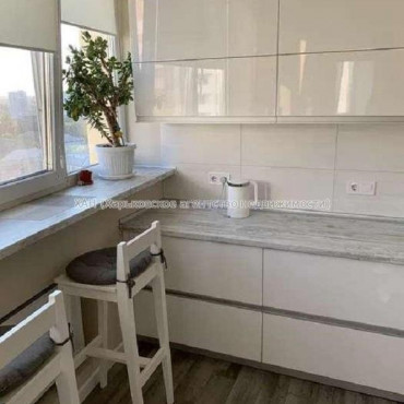 Продам квартиру, Георгия Тарасенко ул. , 3 кім., 96 м², евроремонт 