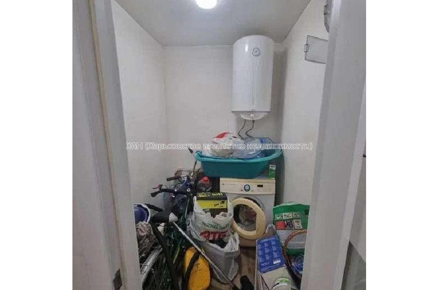 Продам квартиру, Соборности Украины ул. , 2  ком., 46 м², капитальный ремонт 