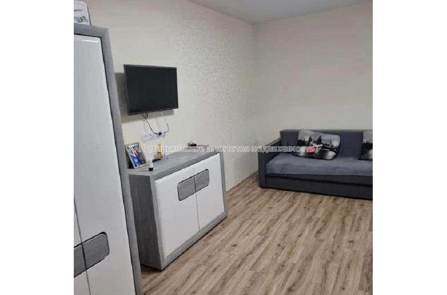 Продам квартиру, Соборности Украины ул. , 2  ком., 46 м², капитальный ремонт 