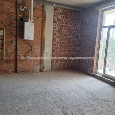 Продам квартиру, Профессорская ул. , 1 кім., 56 м², без внутренних работ 