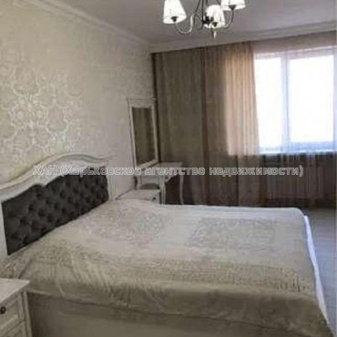 Продам квартиру, Мирная ул. , 2 кім., 83 м², авторский дизайн 