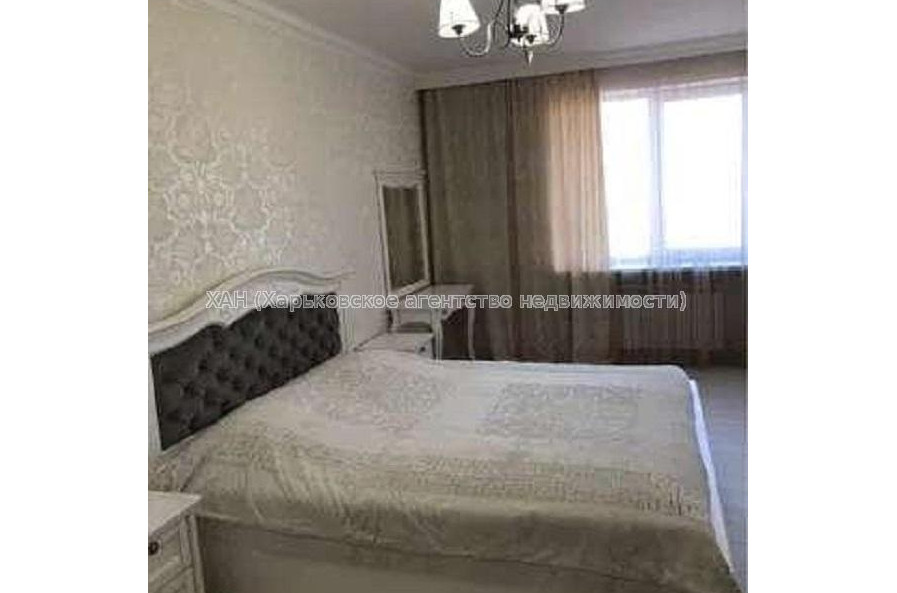 Продам квартиру, Мирная ул. , 2  ком., 83 м², авторский дизайн 