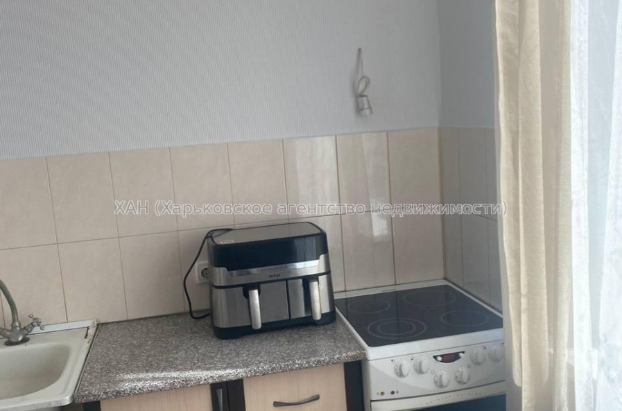 Продам квартиру, Ильинская ул. , 2 кім., 46 м², капитальный ремонт 