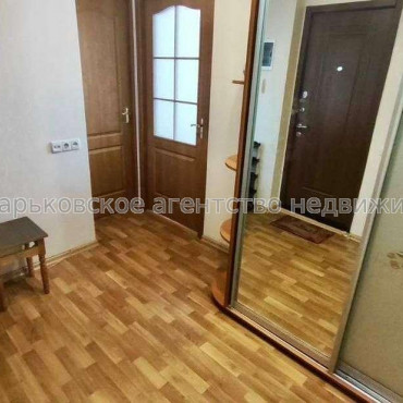 Продам квартиру, Ильинская ул. , 2 кім., 46 м², капитальный ремонт 