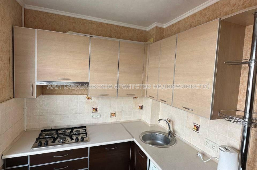 Сдам квартиру, Непокоренных ул. , 4 , 1  ком., 34 м², капитальный ремонт 