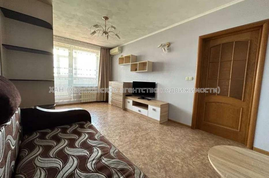 Сдам квартиру, Непокоренных ул. , 4 , 1  ком., 34 м², капитальный ремонт 