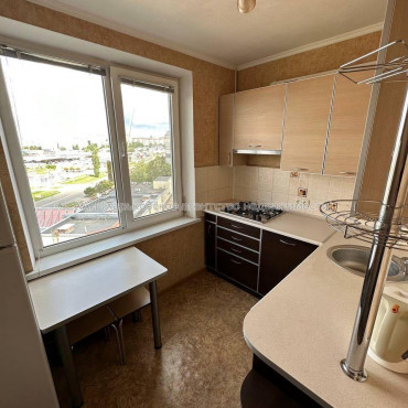 Сдам квартиру, Непокоренных ул. , 4 , 1  ком., 34 м², капитальный ремонт 