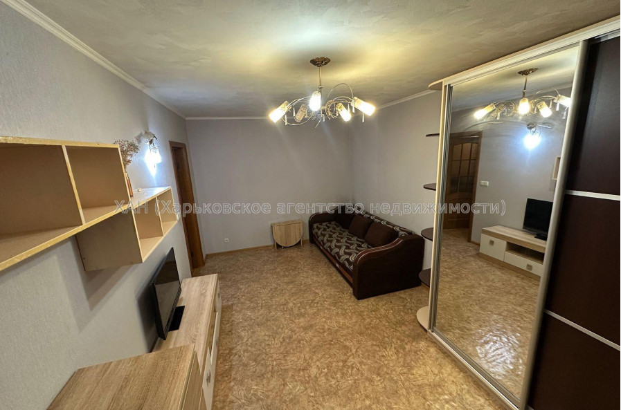 Сдам квартиру, Непокоренных ул. , 4 , 1  ком., 34 м², капитальный ремонт 