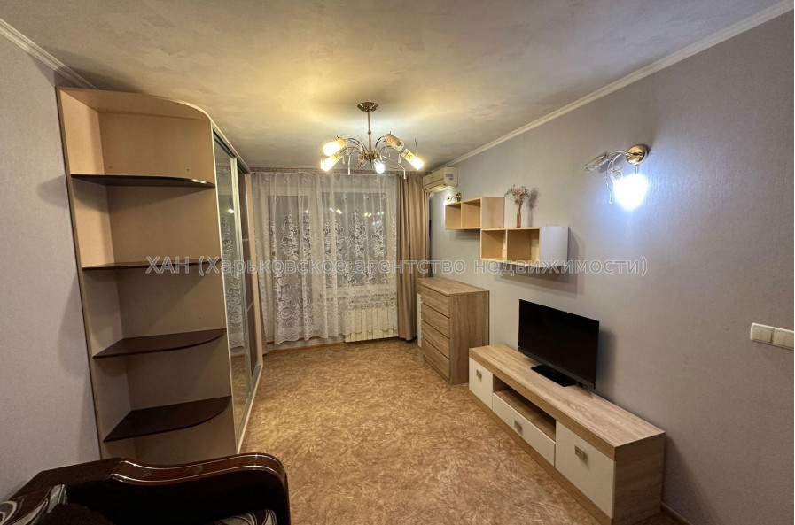 Сдам квартиру, Непокоренных ул. , 4 , 1  ком., 34 м², капитальный ремонт 