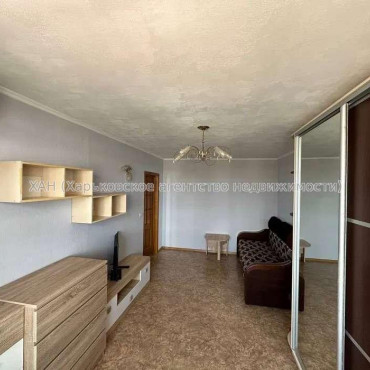 Сдам квартиру, Непокоренных ул. , 4 , 1  ком., 34 м², капитальный ремонт 