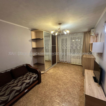 Сдам квартиру, Непокоренных ул. , 4 , 1  ком., 34 м², капитальный ремонт 