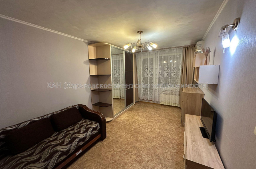 Сдам квартиру, Непокоренных ул. , 4 , 1  ком., 34 м², капитальный ремонт 