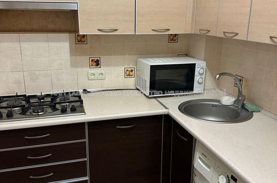 Сдам квартиру, Непокоренных ул. , 4 , 1  ком., 34 м², капитальный ремонт 