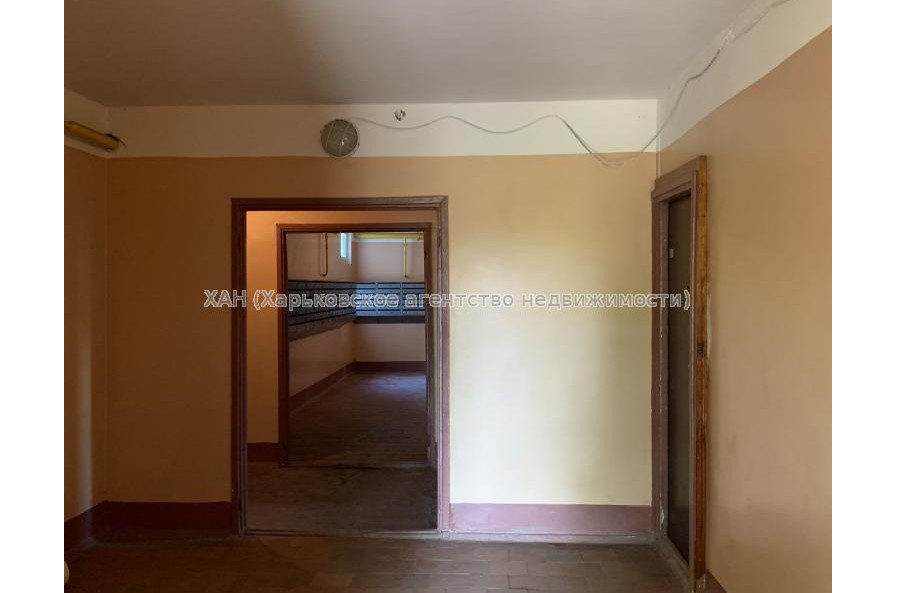 Продам квартиру, Клочковская ул. , 4  ком., 82.50 м², без ремонта 