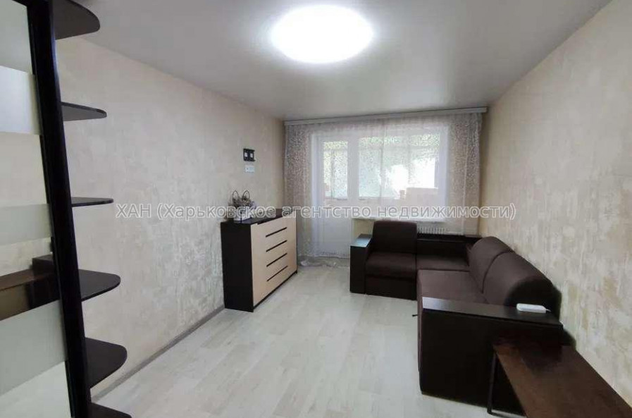 Продам квартиру, Бучмы ул. , 1  ком., 30 м², капитальный ремонт 