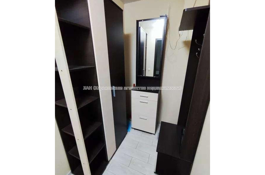 Продам квартиру, Бучмы ул. , 1  ком., 30 м², капитальный ремонт 