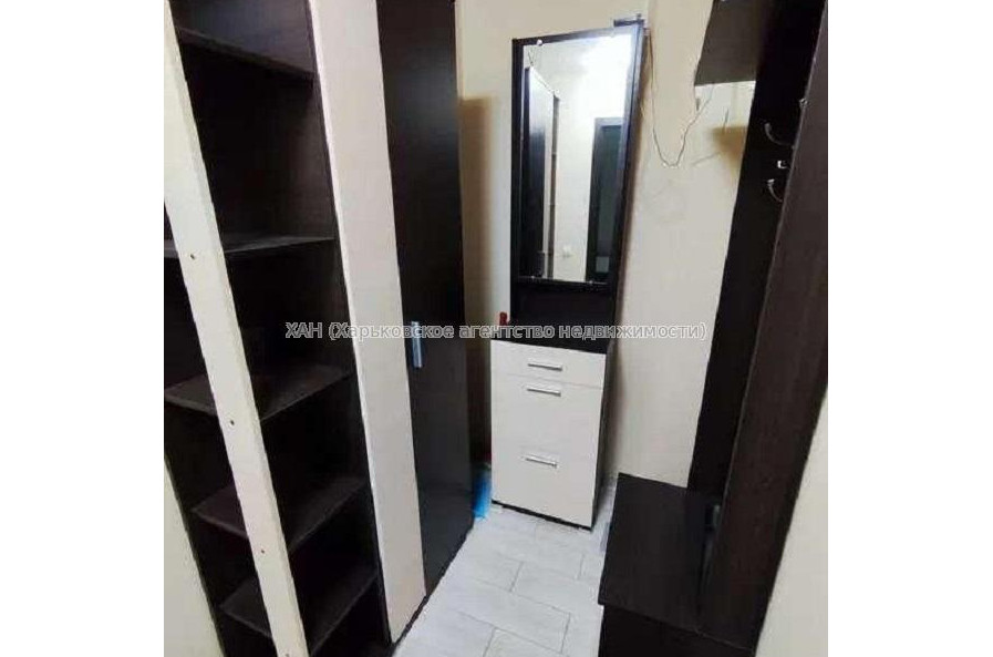 Продам квартиру, Бучмы ул. , 1  ком., 30 м², капитальный ремонт 