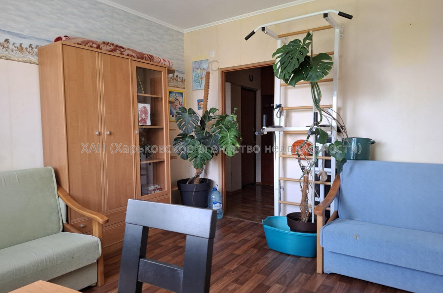 Продам квартиру, Тракторостроителей просп. , 3 кім., 66.50 м², косметический ремонт 