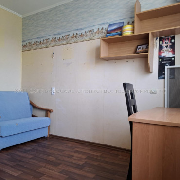Продам квартиру, Тракторостроителей просп. , 3 кім., 66.50 м², косметический ремонт 