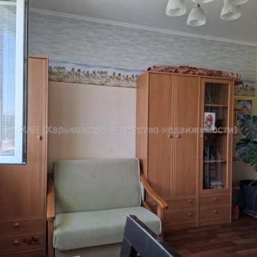 Продам квартиру, Тракторостроителей просп. , 3 кім., 66.50 м², косметический ремонт 