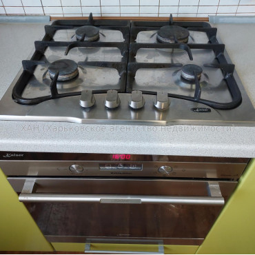 Продам квартиру, Тракторостроителей просп. , 3 кім., 66 м², косметический ремонт 