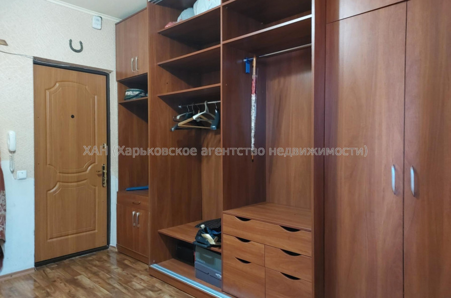 Продам квартиру, Тракторостроителей просп. , 3 кім., 66 м², косметический ремонт 