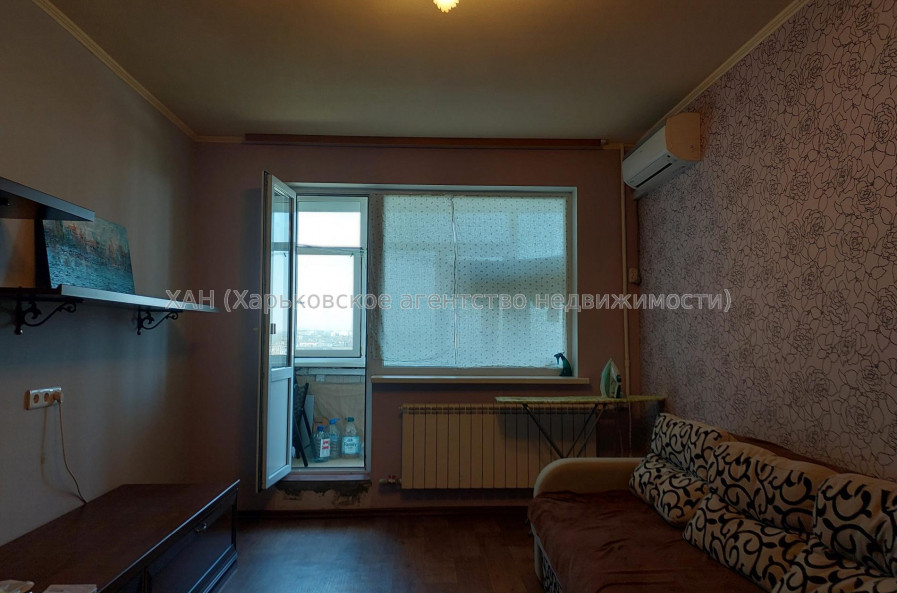 Продам квартиру, Тракторостроителей просп. , 3 кім., 66 м², косметический ремонт 