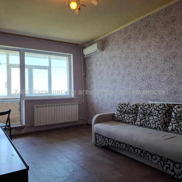 Продам квартиру, Тракторостроителей просп. , 3 кім., 66.50 м², косметический ремонт 