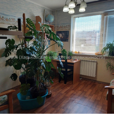 Продам квартиру, Тракторостроителей просп. , 3 кім., 66 м², косметический ремонт 