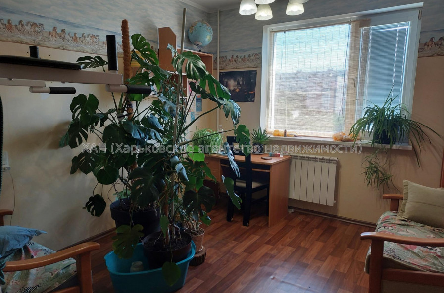 Продам квартиру, Тракторостроителей просп. , 3 кім., 66 м², косметический ремонт 