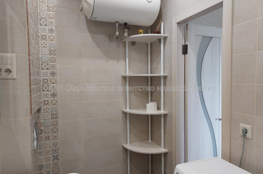 Продам квартиру, Тракторостроителей просп. , 3 кім., 66 м², косметический ремонт 