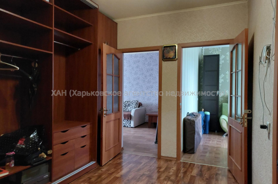 Продам квартиру, Тракторостроителей просп. , 3 кім., 66 м², косметический ремонт 