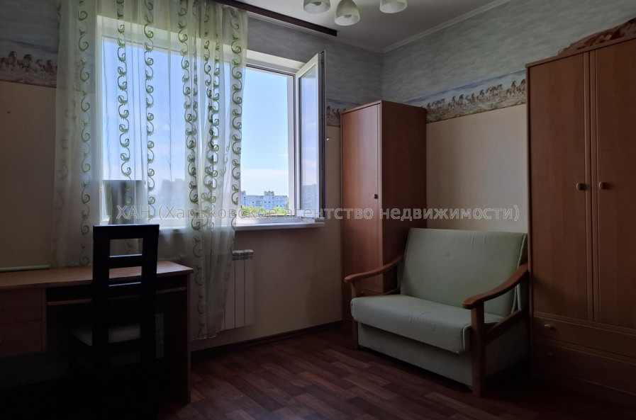 Продам квартиру, Тракторостроителей просп. , 3 кім., 66.50 м², косметический ремонт 