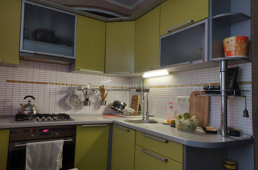 Продам квартиру, Тракторостроителей просп. , 3 кім., 66 м², косметический ремонт 