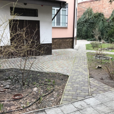 Здам нежитлову нерухомість, офисное помещение , 2 кім., 97 м², капитальный ремонт 