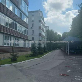 Продам квартиру, Деревянко Алексея ул. , 1  ком., 46 м², частичный ремонт