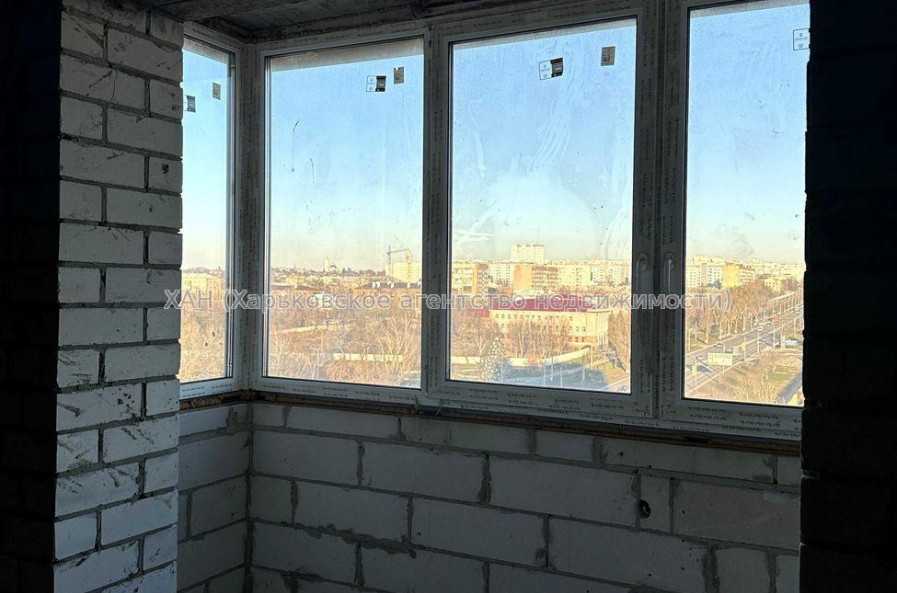 Продам квартиру, Полтавский Шлях ул. , 3  ком., 78 м², без внутренних работ 