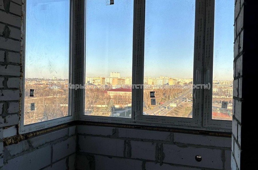 Продам квартиру, Полтавский Шлях ул. , 3  ком., 78 м², без внутренних работ 