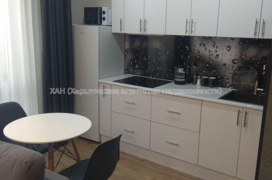 Продам квартиру, Шевченковский пер. , 1  ком., 33 м², евроремонт 