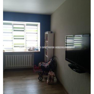 Продам квартиру, Гольдберговская ул. , 3 кім., 72 м², капитальный ремонт 