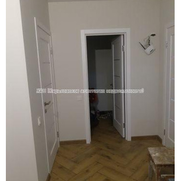 Продам квартиру, Гольдберговская ул. , 3 кім., 72 м², капитальный ремонт 