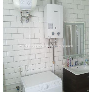 Продам квартиру, Гольдберговская ул. , 3 кім., 72 м², капитальный ремонт 