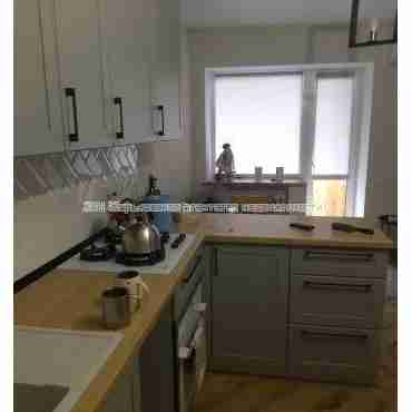 Продам квартиру, Гольдберговская ул. , 3 кім., 72 м², капитальный ремонт 