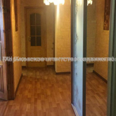 Продам квартиру, Набережный въезд , 2 кім., 52 м², капитальный ремонт 