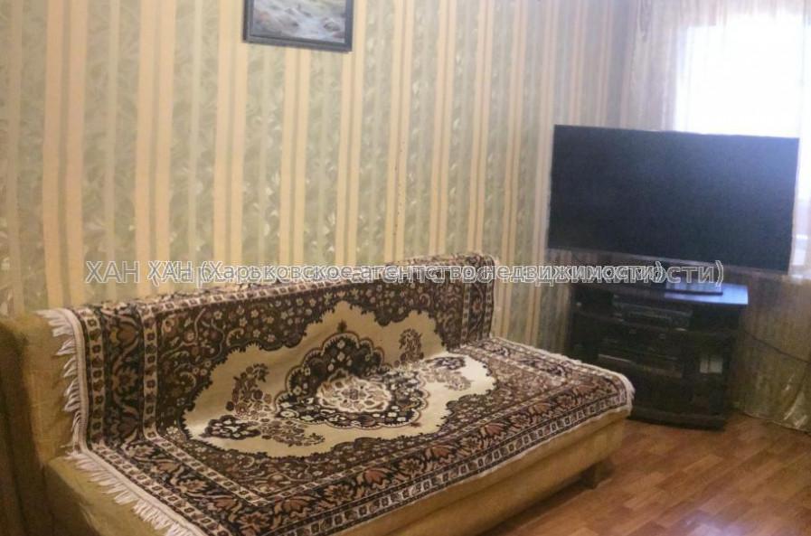 Продам квартиру, Набережный въезд , 2 кім., 52 м², капитальный ремонт 
