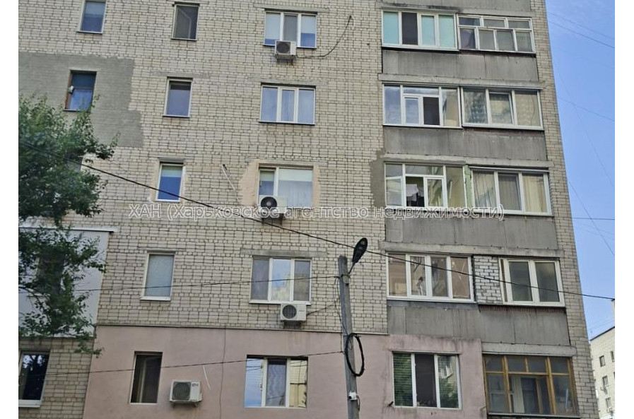 Продам квартиру, Набережный въезд , 2 кім., 52 м², капитальный ремонт 