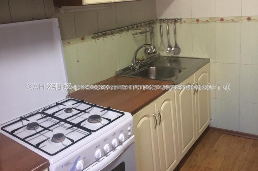 Продам квартиру, Набережный въезд , 2 кім., 52 м², капитальный ремонт 